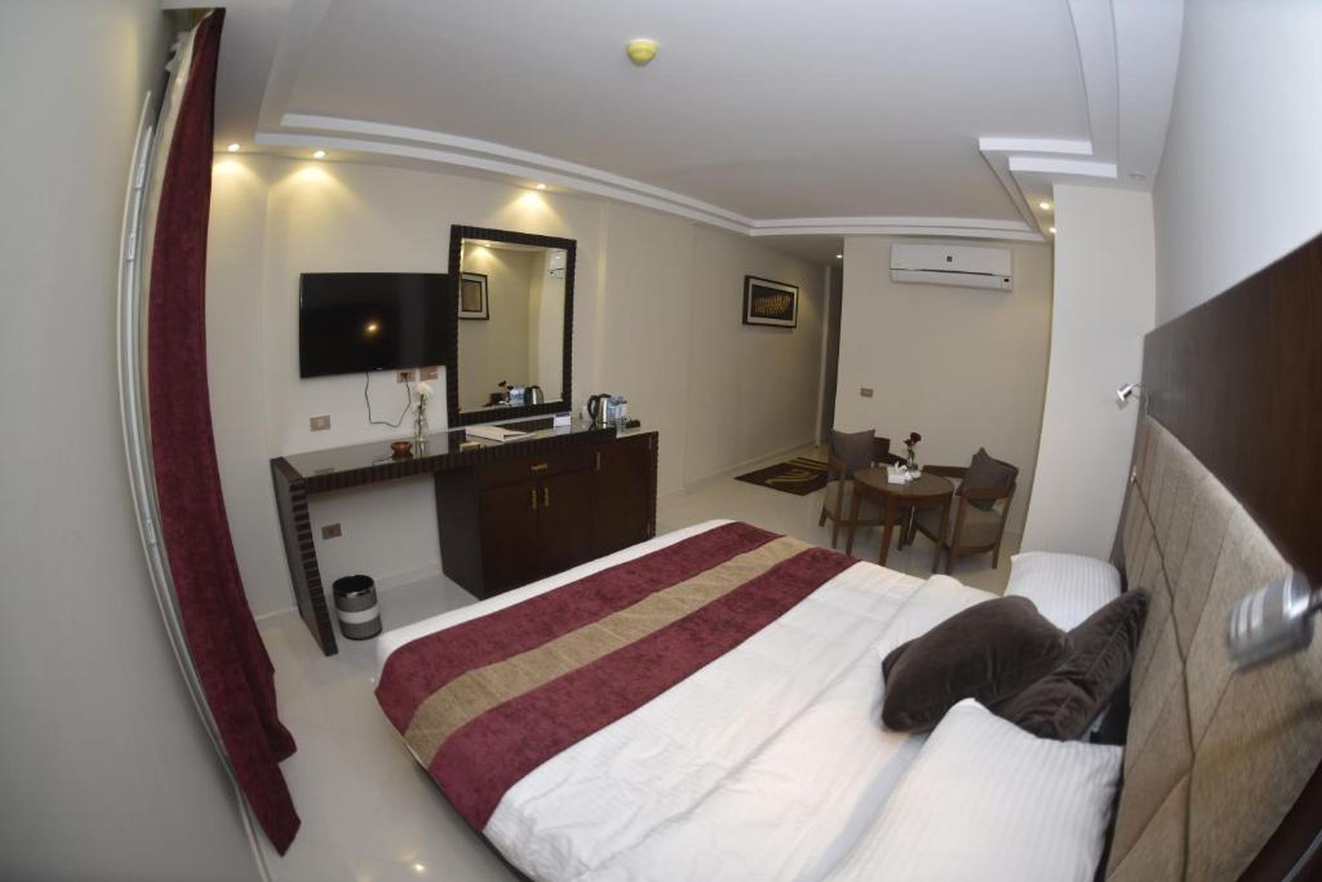 Superior Room King Bed